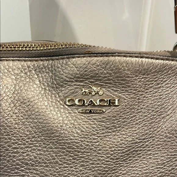 Coach Kelsey Bag in Metallic Gold - Picture 3 of 9